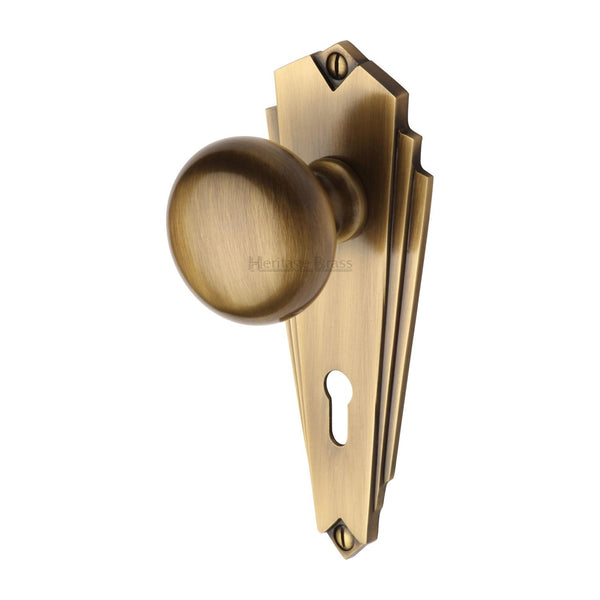 Heritage Brass Broadway Door Knob on Plate