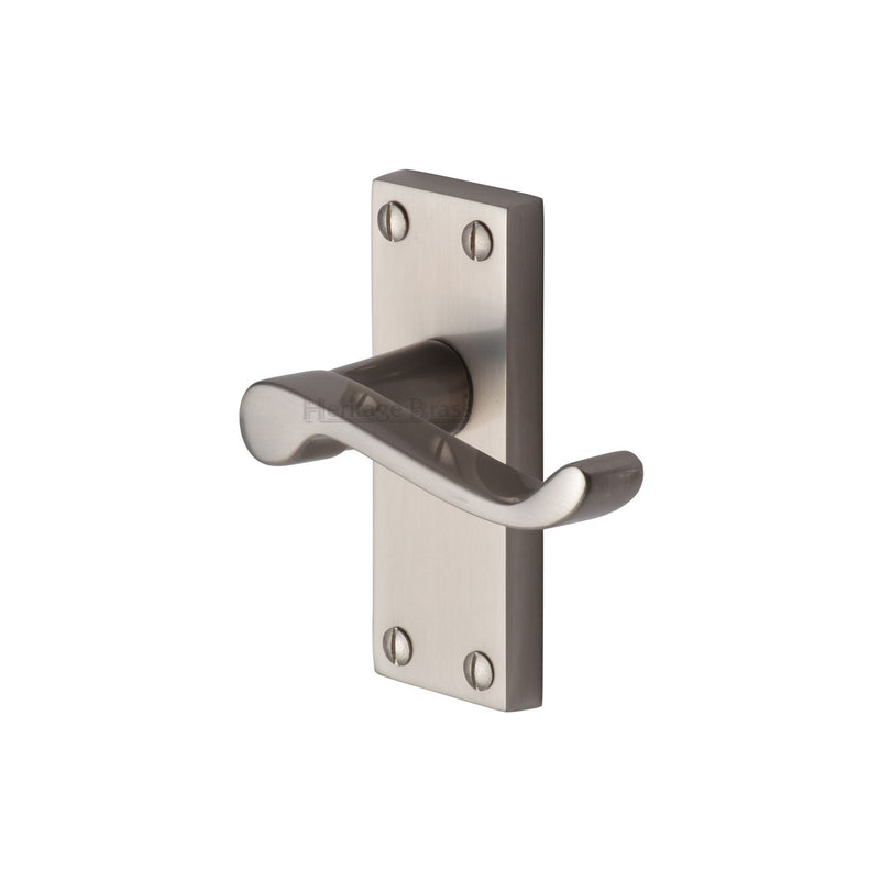 Heritage Brass Builders' Range Door Handle on Short Plate