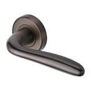 Heritage Brass Columbus Door Handle on Round Rose