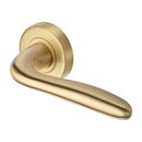 Heritage Brass Columbus Door Handle on Round Rose