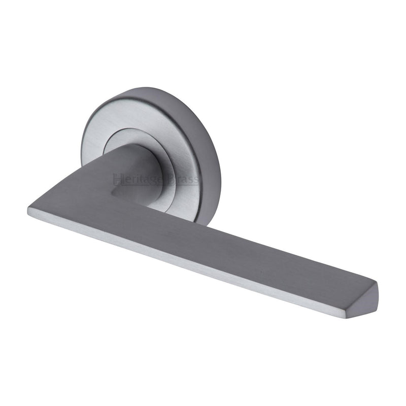 Heritage Brass Pyramid Door Handle on Round Rose