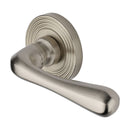 Heritage Brass Charlbury Reeded Door Handle on Round Rose