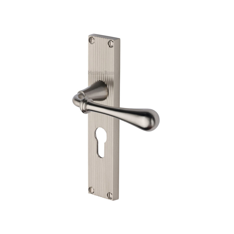 Heritage Brass Roma Reeded Door Handle on Plate