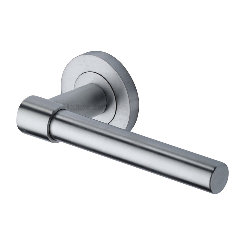 Heritage Brass Phoenix Door Handle on Round Rose
