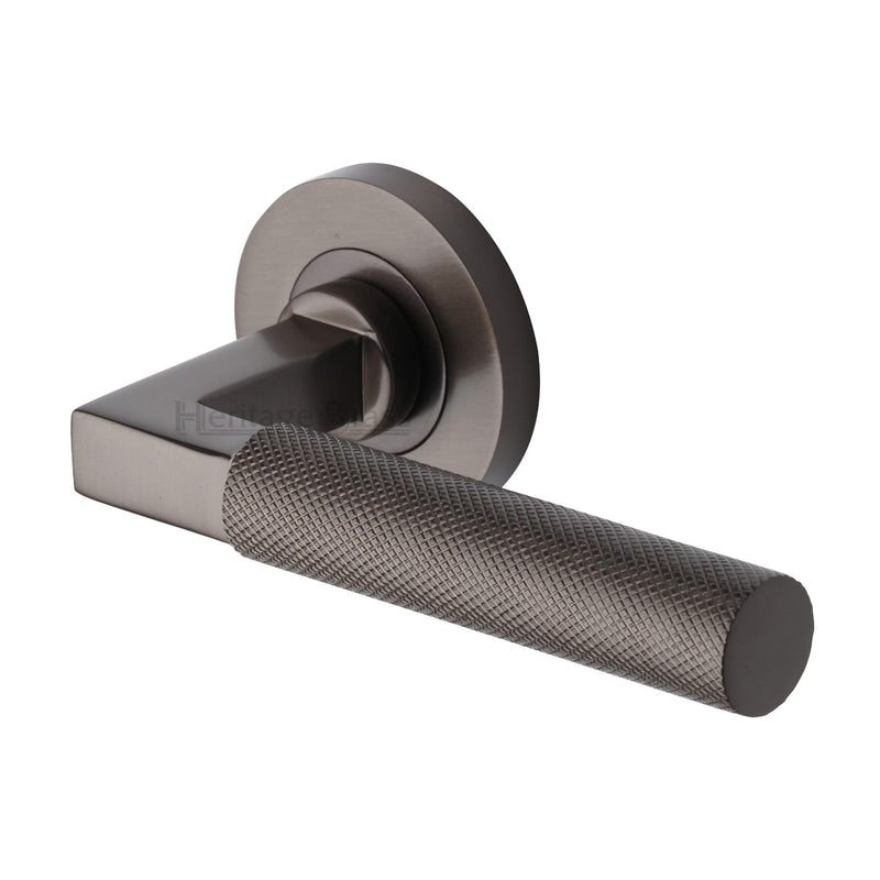 Heritage Brass Signac Door Handle on Round Rose