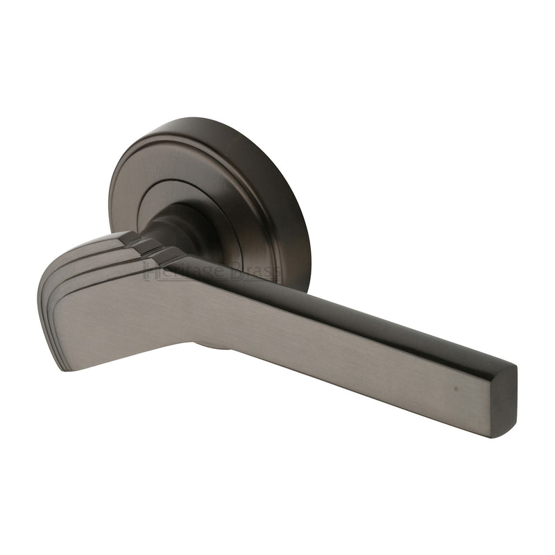 Heritage Brass Tiffany Door Handle on Round Rose