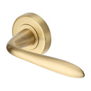 Heritage Brass Sutton Door Handle on Round Rose
