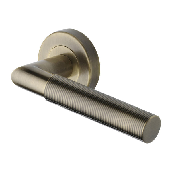Heritage Brass Bauhaus Mitre Reeded Door Handle on Round Rose