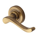 Heritage Brass Bedford Door Handle on Round Rose