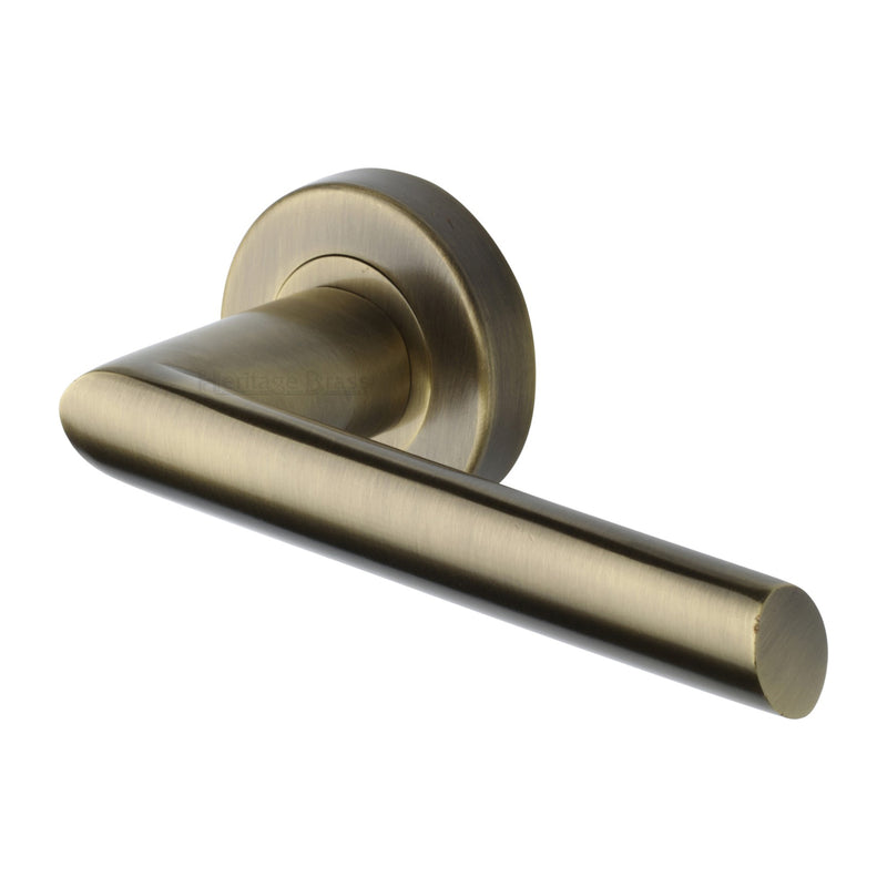 Heritage Brass Mercury Door Handle on Round Rose