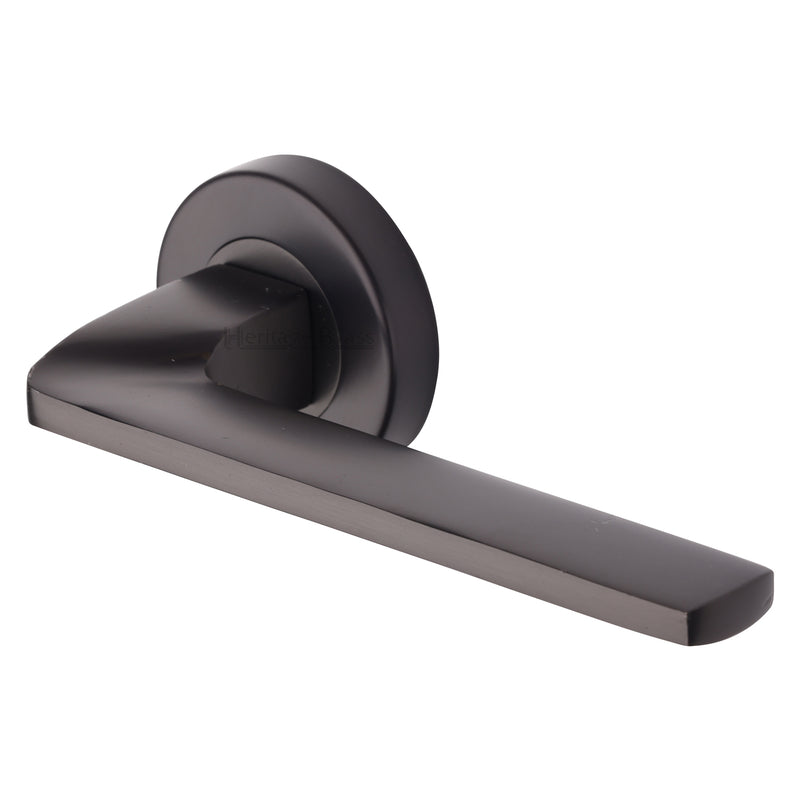 Heritage Brass Metro Angled Door Handle on Round Rose