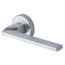 Heritage Brass Metro Angled Door Handle on Round Rose
