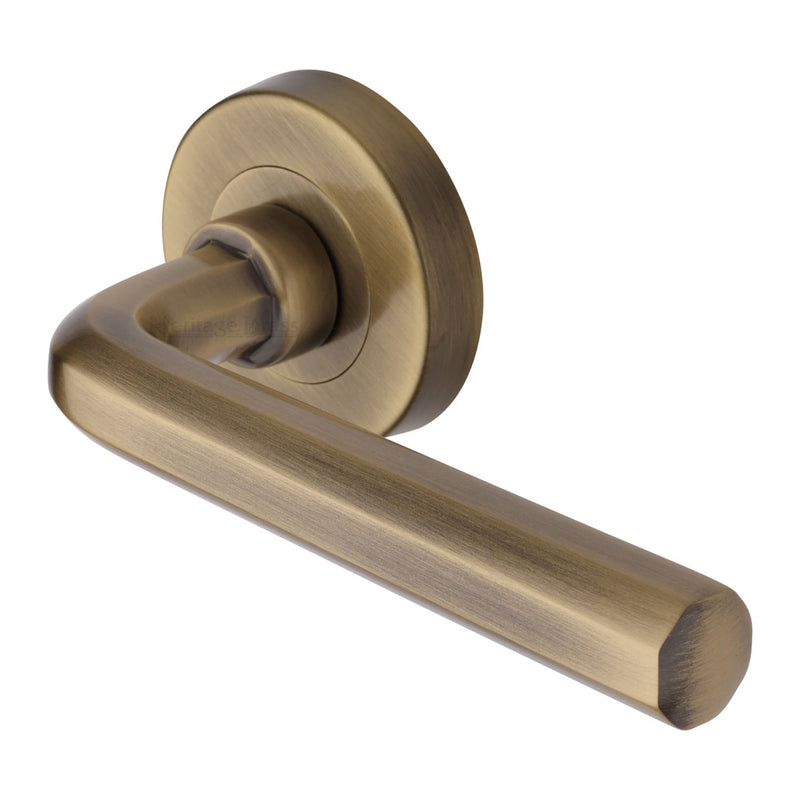Heritage Brass Octave Door Handle on Round Rose