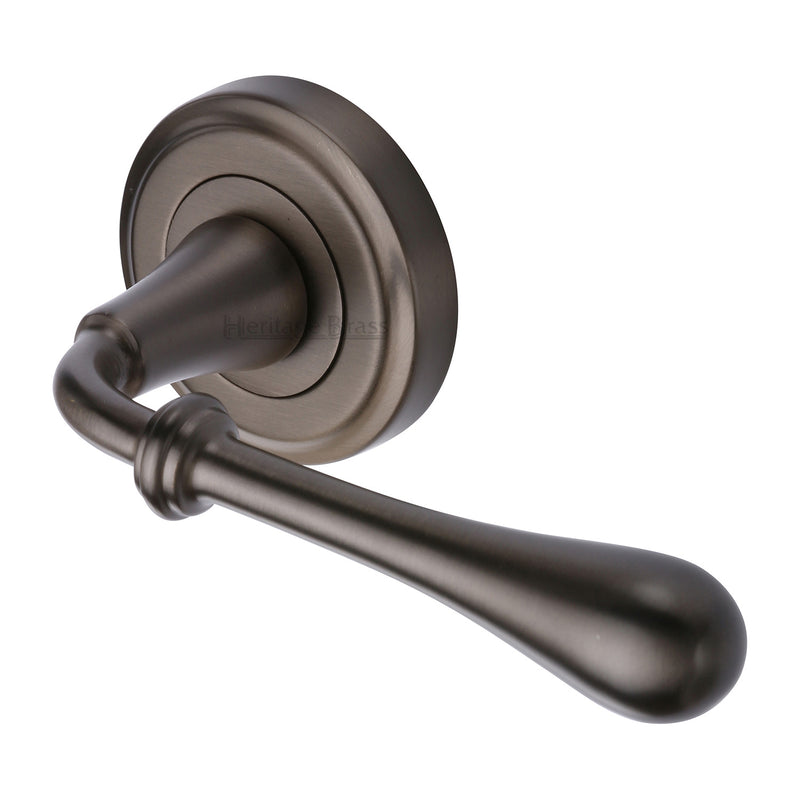 Heritage Brass Roma Door Handle on Round Rose