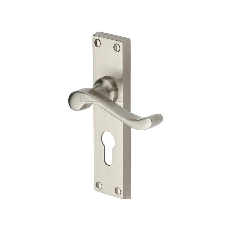 Heritage Brass Bedford Door Handle on Plate