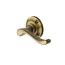 Heritage Brass Bedford Door Handle on Round Rose